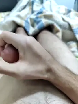 Snapshot of emrekzlk52 chatting on 10/17/25, 08:11 emrekzlk52 online show from 10/17/25, 08:11