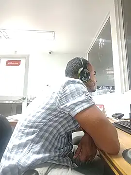 SanChacal5694 online show from 06/17/26, 10:10
