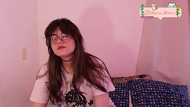 Liia-Bloom online show from 04/13/26, 07:52