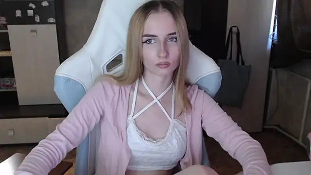 Cutti Crystal online show from 09/30/25, 06:07