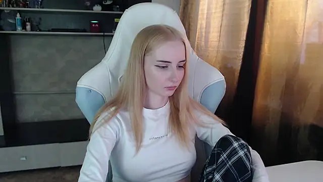 Cutti Crystal online show from 03/10/26, 11:26