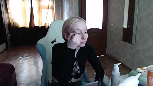 Cutti Crystal online show from 04/13/26, 09:04