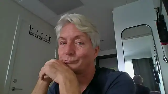 Swegay12-Exhi online show from 10/05/25, 01:09