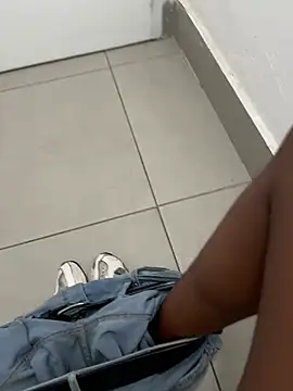 kamo012000 online show from 02/19/26, 12:12