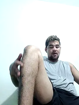 Snapshot of Maximo_cum27 chatting on 09/25/25, 02:32 Maximo cum27 online show from 09/25/25, 02:32