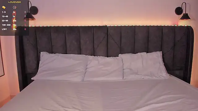 Snapshot of Sophie_Smith19_ chatting on 11/26/25, 02:07 Sophie Smith19 online show from 11/26/25, 02:07