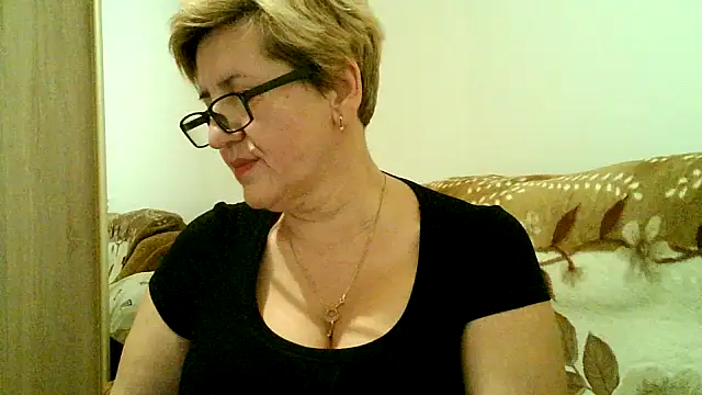 Dana4921 online show from 12/13/25, 07:53