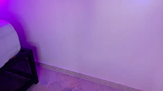 Snapshot of Taylorsmitth_ chatting on 01/08/26, 11:45 Taylorsmitth online show from 01/08/26, 11:45