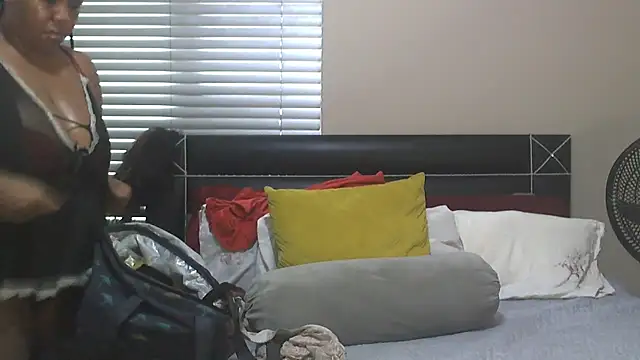 Snapshot of SweetBerryBliss chatting on 11/06/25, 07:53 SweetBerryBliss online show from 11/06/25, 07:53