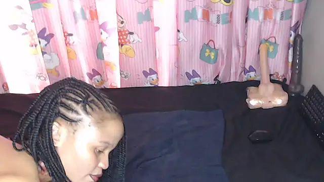 Snapshot of TrishahXo chatting on 03/29/26, 01:22 TrishahXo online show from 03/29/26, 01:22