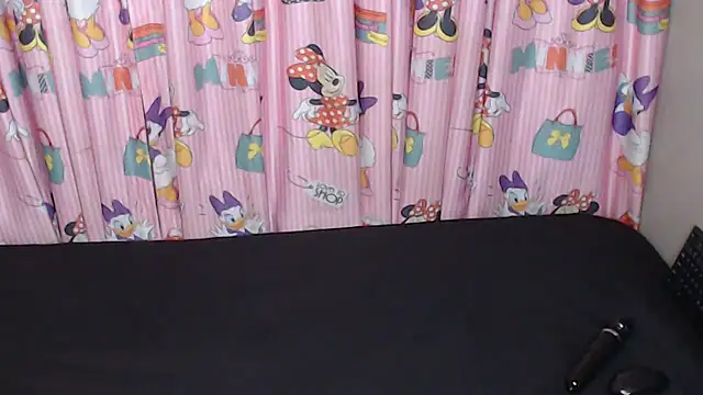TrishahXo online show from 06/11/26, 08:07