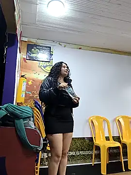 Snapshot of Yaya_watson chatting on 11/11/25, 08:20 Yaya watson online show from 11/11/25, 08:20