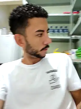 Saraiva2002 online show from 10/09/25, 01:53