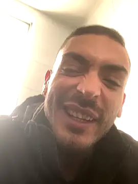 malek xarx  online show from 09/15/25, 02:28