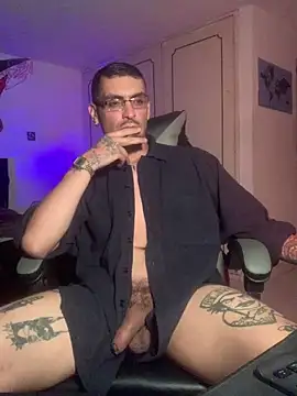 malek xarx  online show from 03/07/26, 04:20