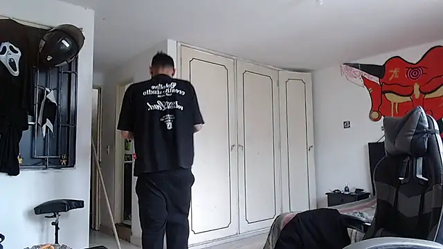 malek xarx  online show from 04/10/26, 02:44