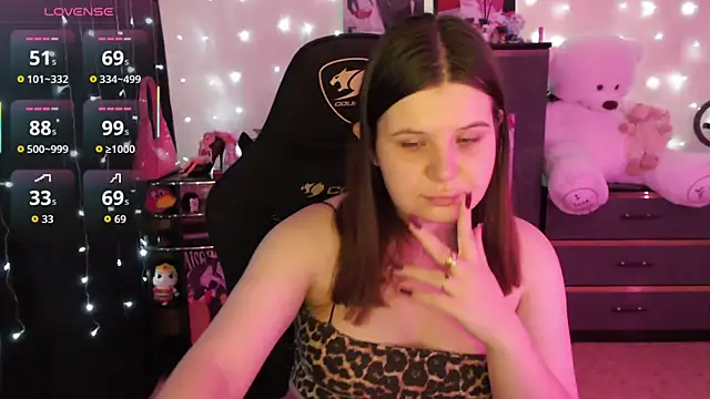 Snapshot of AmyVibess chatting on 09/25/25, 08:01 AmyVibess online show from 09/25/25, 08:01