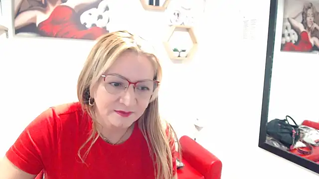 Snapshot of DIVAX_MONSERRAT chatting on 02/16/26, 10:39 DIVAX MONSERRAT online show from 02/16/26, 10:39