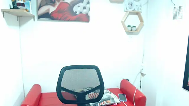 DIVAX MONSERRAT online show from 03/29/26, 05:46