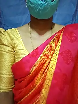 Snapshot of Tamil_Mohini chatting on 02/02/26, 04:11 Tamil Mohini online show from 02/02/26, 04:11