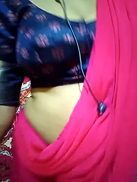 Snapshot of Tamil_Mohini chatting on 02/18/26, 03:02 Tamil Mohini online show from 02/18/26, 03:02