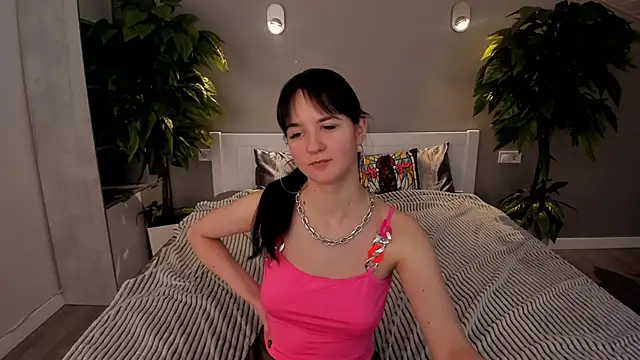 BerryDiva online show from 02/05/26, 02:22