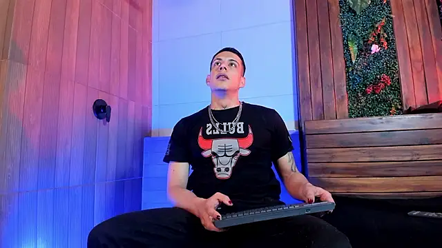 Dustin Sonne online show from 02/21/26, 03:40