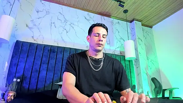 Dustin Sonne online show from 05/04/26, 03:46