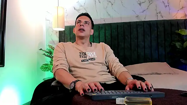 Dustin Sonne online show from 07/13/26, 03:42