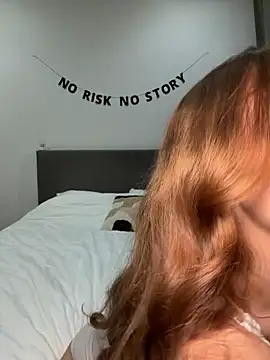 katexxxx online show from 10/28/25, 06:21