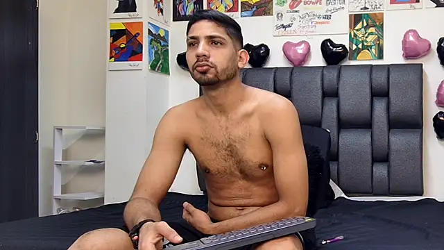 Snapshot of ashtoncooperr chatting on 09/13/25, 06:29 ashtoncooperr online show from 09/13/25, 06:29