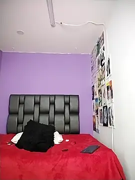 Snapshot of ashtoncooperr chatting on 09/30/25, 07:30 ashtoncooperr online show from 09/30/25, 07:30