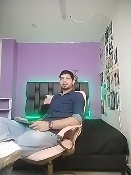 Snapshot of ashtoncooperr chatting on 11/09/25, 05:55 ashtoncooperr online show from 11/09/25, 05:55