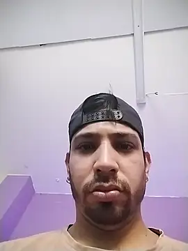 Snapshot of ashtoncooperr chatting on 11/10/25, 06:29 ashtoncooperr online show from 11/10/25, 06:29