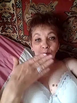 Snapshot of Rose60301 chatting on 09/10/25, 08:47 Rose60301 online show from 09/10/25, 08:47