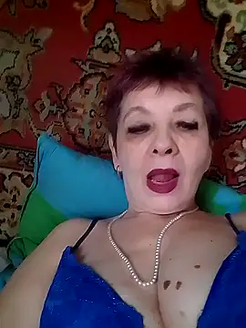 Snapshot of Rose60301 chatting on 10/17/25, 10:40 Rose60301 online show from 10/17/25, 10:40