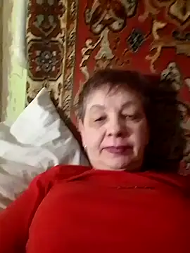 Snapshot of Rose60301 chatting on 12/14/25, 05:07 Rose60301 online show from 12/14/25, 05:07