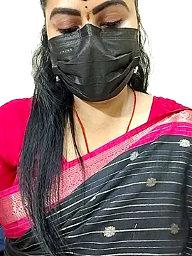 honey-flower online show from 10/30/25, 03:02