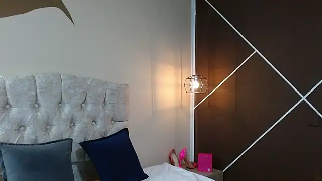 Aleecandrews online show from 09/25/25, 07:28