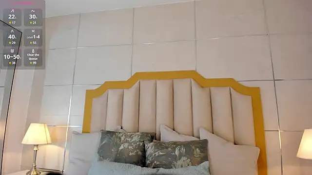 MaddieParker online show from 10/18/25, 07:47