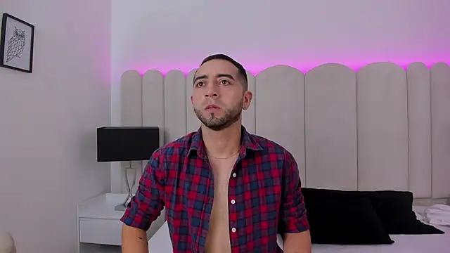 Snapshot of Lushian_ chatting on 09/12/25, 03:12 Lushian online show from 09/12/25, 03:12