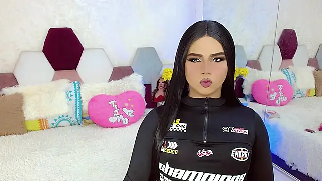 kushina uzumaki75 online show from 10/04/25, 03:48