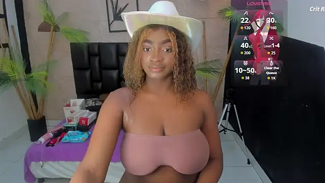 Snapshot of alana_bonny chatting on 10/09/25, 12:25 alana bonny online show from 10/09/25, 12:25