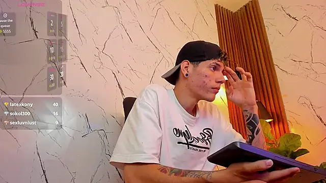 david huge online show from 11/22/25, 01:26