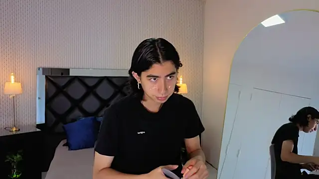 Snapshot of ryo_light chatting on 09/29/25, 08:46 ryo light online show from 09/29/25, 08:46