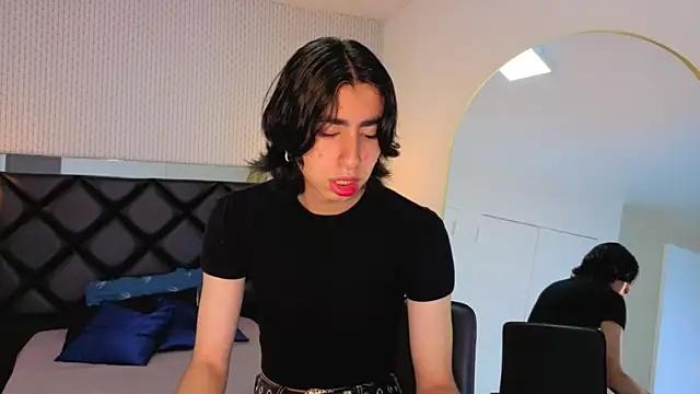 Snapshot of ryo_light chatting on 09/30/25, 08:36 ryo light online show from 09/30/25, 08:36