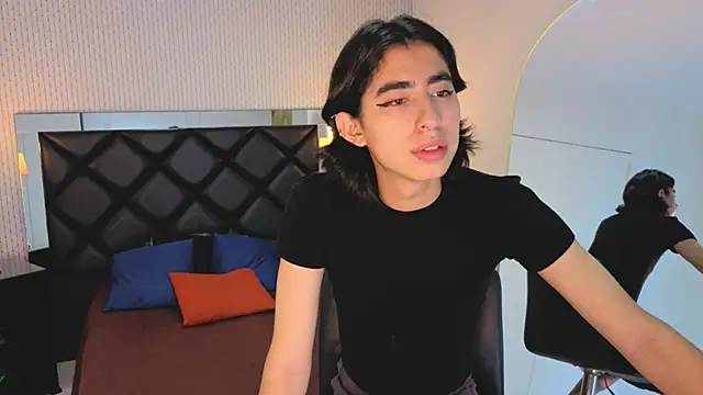 Snapshot of ryo_light chatting on 10/04/25, 08:40 ryo light online show from 10/04/25, 08:40