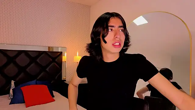 Snapshot of ryo_light chatting on 10/17/25, 08:33 ryo light online show from 10/17/25, 08:33