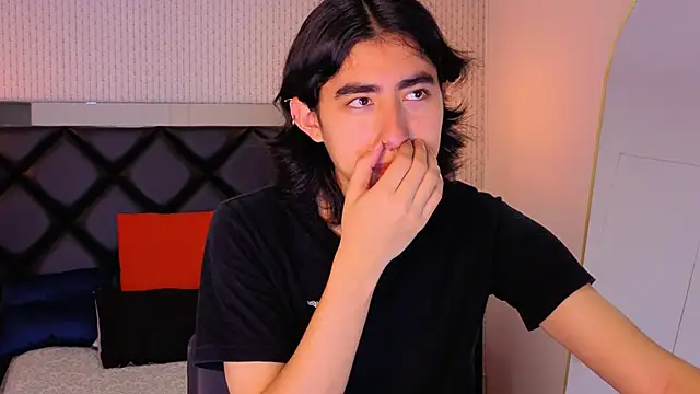 Snapshot of ryo_light chatting on 10/19/25, 08:09 ryo light online show from 10/19/25, 08:09