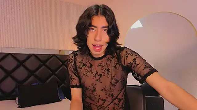 Snapshot of ryo_light chatting on 11/04/25, 08:41 ryo light online show from 11/04/25, 08:41